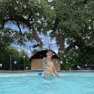 Meet your Posher, Brandon